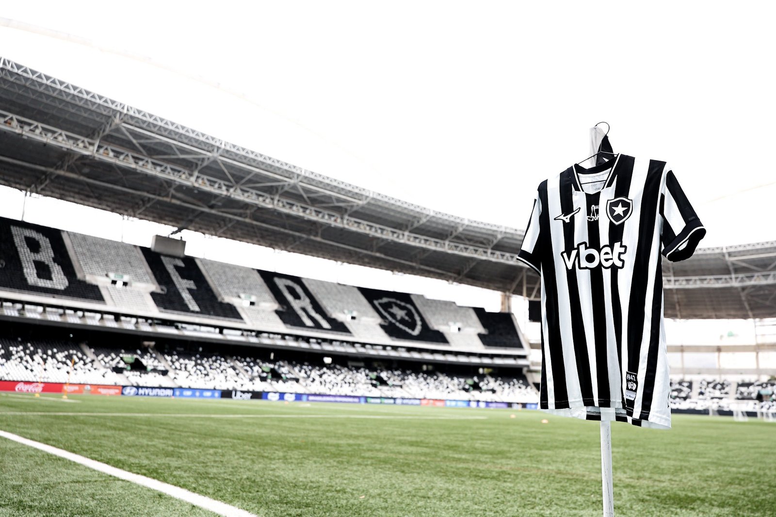 Botafogo x Bragantino: onde assistir ao vivo, horário e escalações