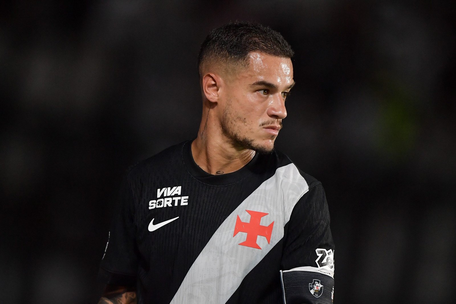Na mira do Santos, Coutinho está há sete meses sem jogar e ainda avalia volta aos gramados