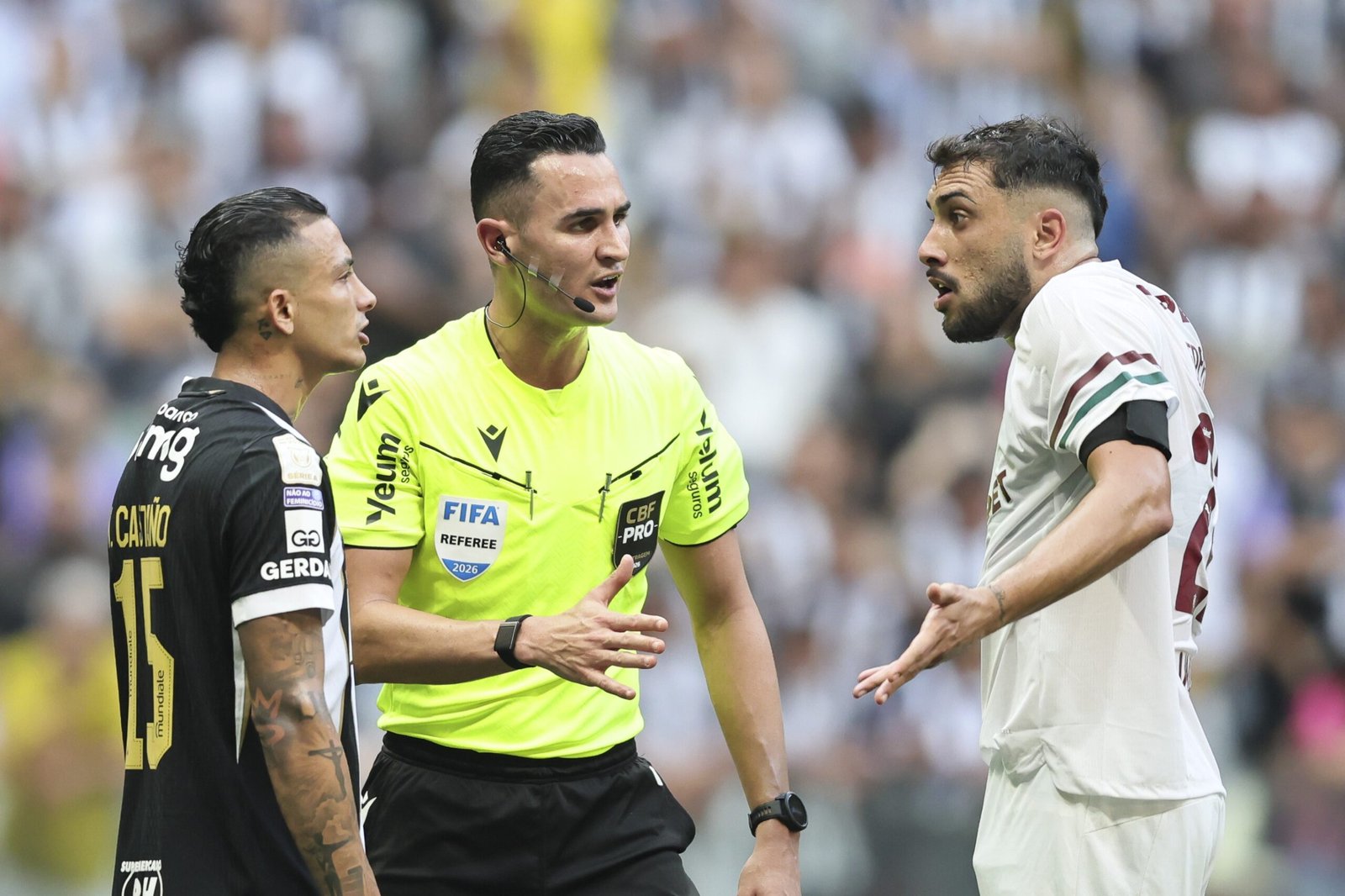 Análise: Fluminense é castigado por desconcentração e falhas de Freytes